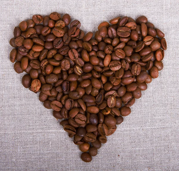 Grains de café forme coeur — Photo