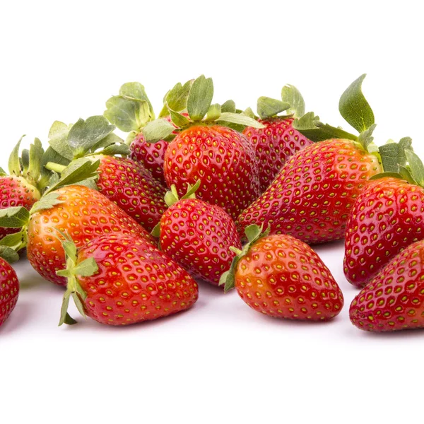 Fresas aisladas sobre fondo blanco — Foto de Stock