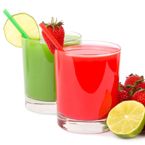 Färgglada juicer. jordgubb och lime — Stockfoto