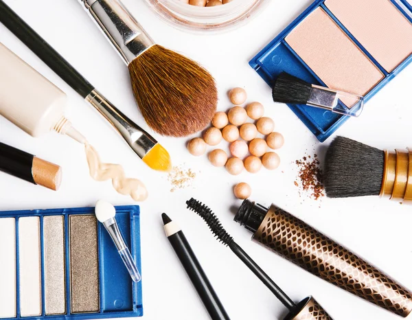 Brosse de maquillage et cosmétiques — Photo