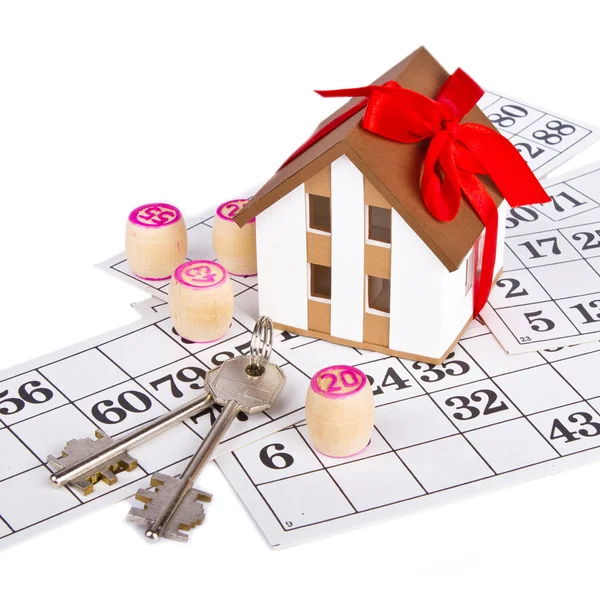 Bingo game, а model home, gift — Stock Photo, Image