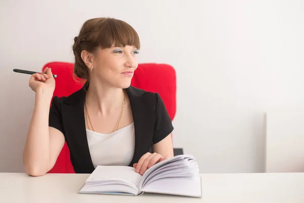 A girl in the office — Stock Photo, Image