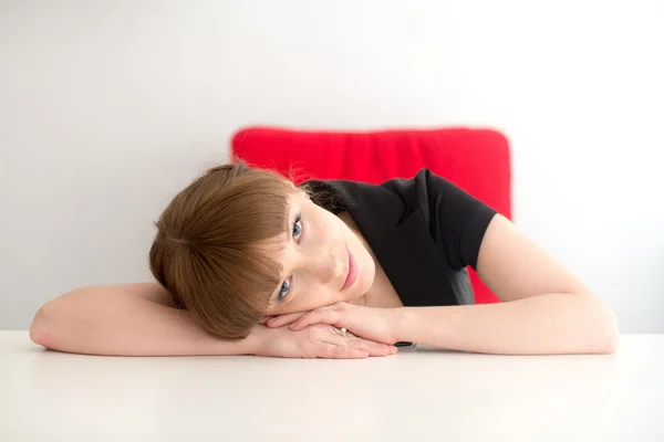 A girl in the office — Stock Photo, Image