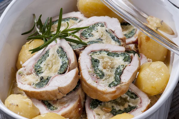 Roll of chicken and potatoes — Stock Photo, Image