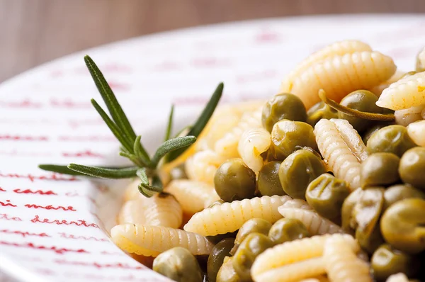 Gnocchetti sardi e piselli — Stock Photo, Image