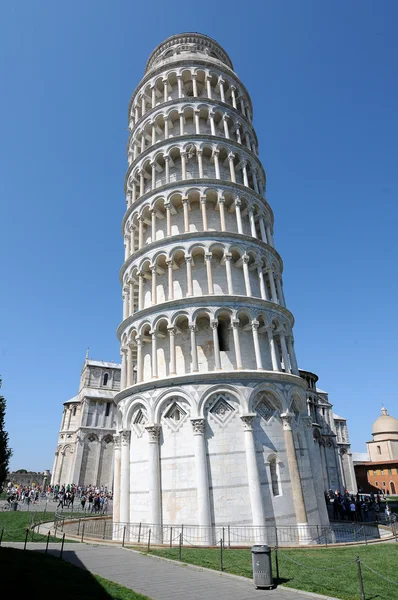 Pisa-Piazza dei miracoli —  Fotos de Stock