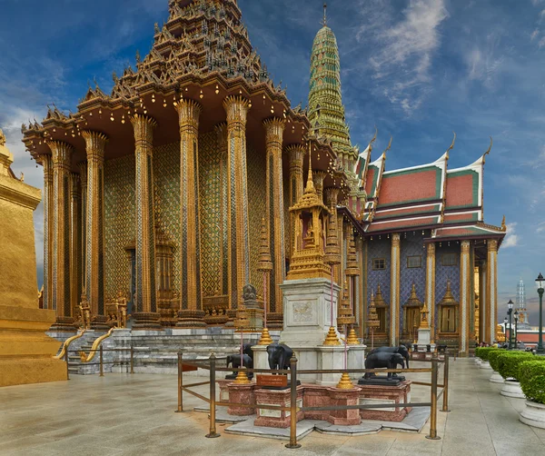 Templet med smaragd buddha — Stockfoto