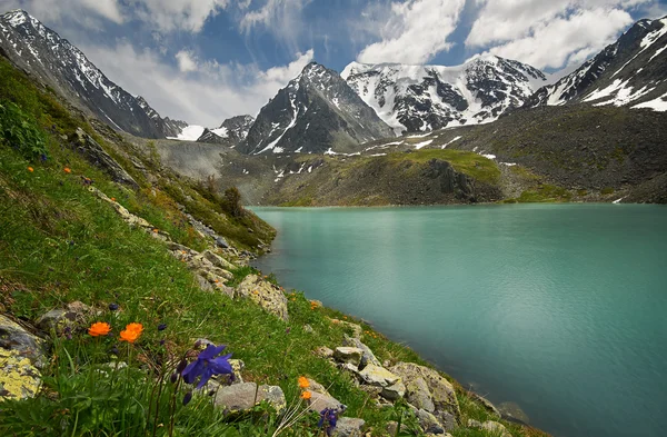 Horské jezero — Stock fotografie