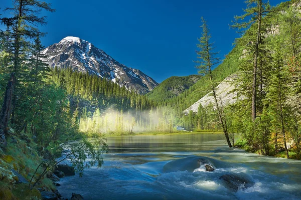 Lago Montanha — Fotografia de Stock