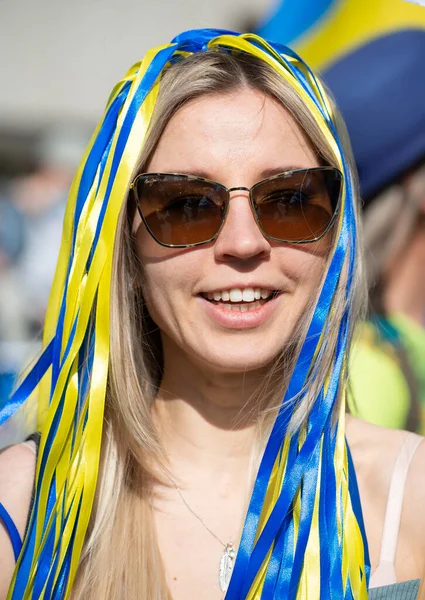 Londra, İngiltere. 26 Mart 2022. Londra Stands with Ukrayna gösteri mitingi, Londra, Başkan Vladimir Putin 'in Rusya' nın Ukrayna 'yı işgalini protesto etmek için savaş karşıtı protestocular.