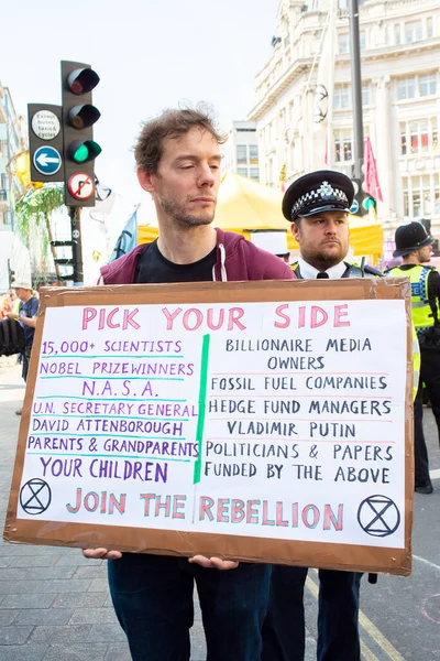 London 19Th April 2019 Climate Change Eco Protester Police Extinction — Zdjęcie stockowe
