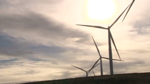 Ветроэлектростанции — стоковое видео