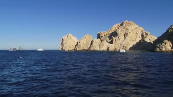 Cabo san lucas, Mexiko synvinkel under körning ut till bågen på land's end. — Stockvideo