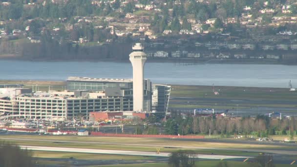 Aeropuerto y Avión Despegue — Vídeos de Stock