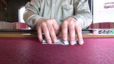 gerçek zamanlı tam oyun kağıdı destesi dağıtılması profesyonel poker Bayi.