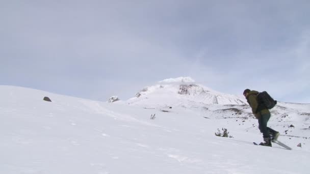 Snowy slopes in winter — Stock Video