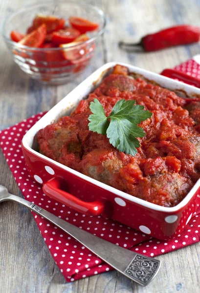 Boulettes de viande avec sauce tomate — Photo