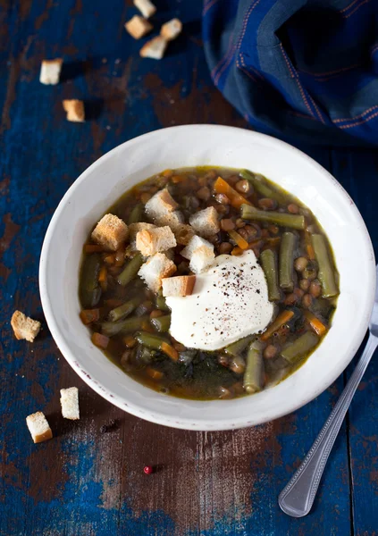 Soupe de pois de style champêtre — Photo