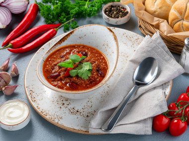 Geleneksel Chili Con Carne Çorbası