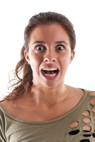 Mujer cerrar retrato sobre fondo blanco. Expreso asustado —  Fotos de Stock