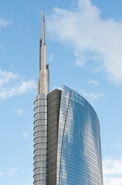 Modern gökdelen Milano, İtalya.