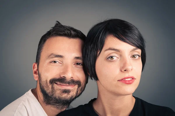 Couple intime portrait studio . — Photo