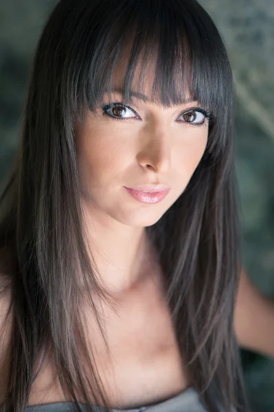 Intense close up girl portrait. — Stock Photo, Image