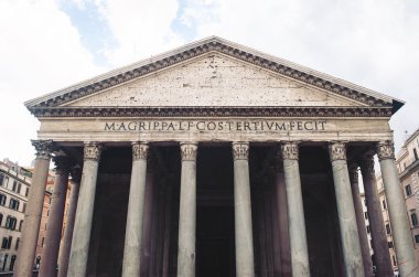 Roma'nın antik bir Roma Tapınağı Pantheon dış görünümü,