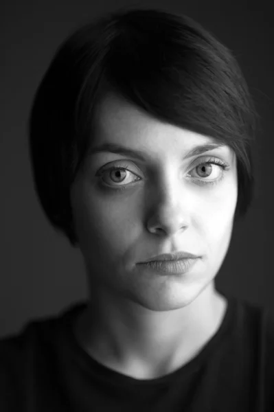 Beautiful woman close up portrait. Black and white image. — Stock Photo, Image