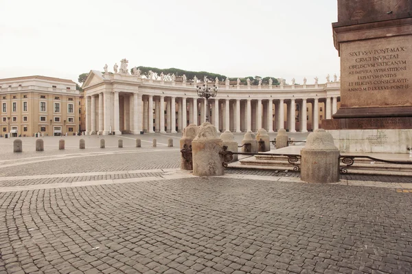 Sint-Pietersplein in Vaticaan, rome, Italië. — Stockfoto