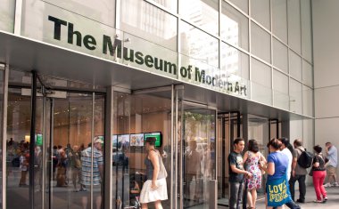 modern Sanat Müzesi, new york city, ny için 25 Haziran 2012 tarihinde girme. moma koleksiyon nesneleri tasarım ve 150. 000'den fazla sanat eserleri dahil büyümüştür.