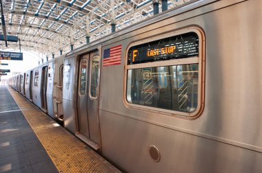 son durak. Metroyu çalıştırmak coney Island sonundaki