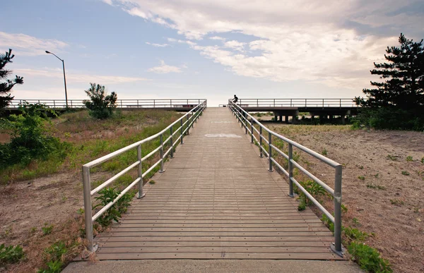 far rockaway plaj sahil şeridi esplanade. New york city.
