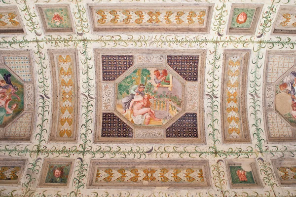 Palazzo Te ancient ceiling, Mantua, Italy — Stock Photo, Image