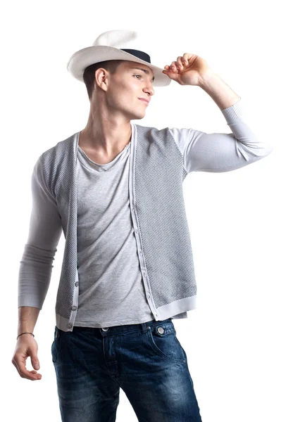 Jeune homme portrait avec chapeau sur fond blanc — Photo