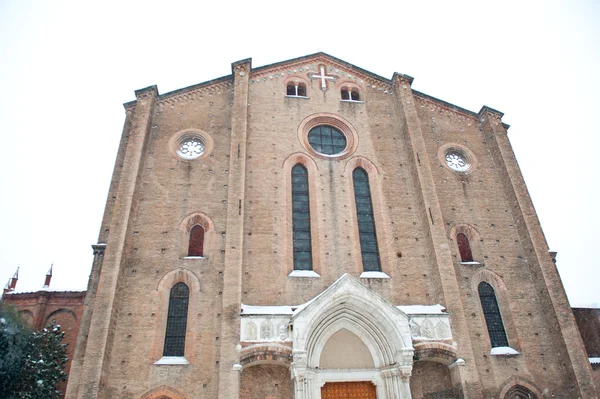 サン フランチェスコ教会。ボローニャ、イタリア — ストック写真
