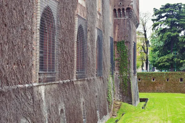 Dış görünüm sforza Kalesi Milano, İtalya — Stok fotoğraf