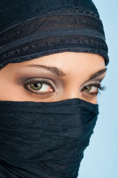 Portrait of veiled woman, focus on eyes — Stock Photo, Image