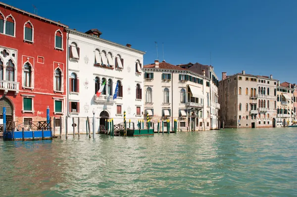 Vista para o grande canal. Veneza, Itália — Fotografia de Stock