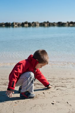 Retrato de niño de luz de fondo