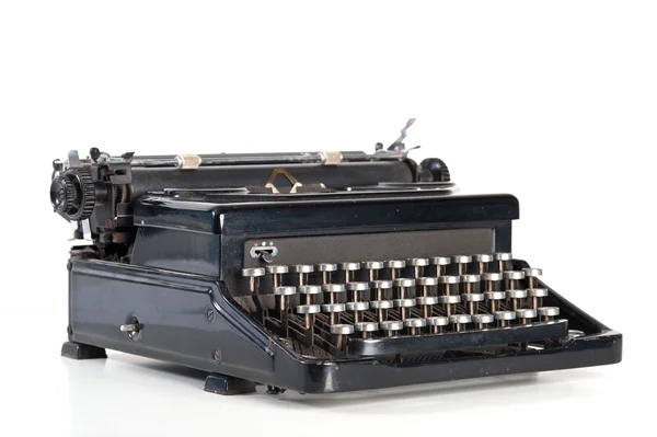 Vintage preto máquina de escrever isolado no fundo branco — Fotografia de Stock