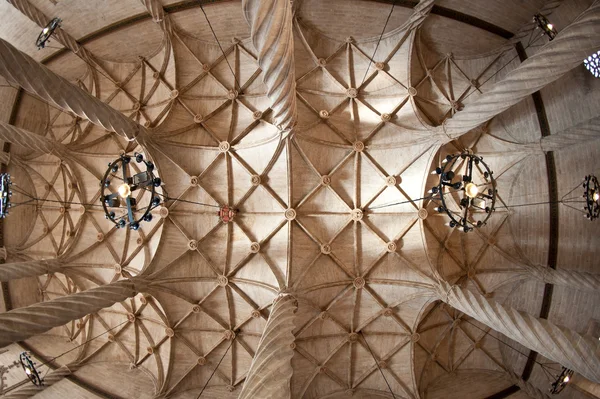 Ceiling view of the Old Silk Exchange (Lonja de la Seda), Valencia, Spain — Stock Photo, Image