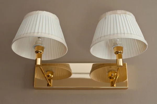 :Vintage-Lampe im Luxus-Hotelzimmer — Stockfoto