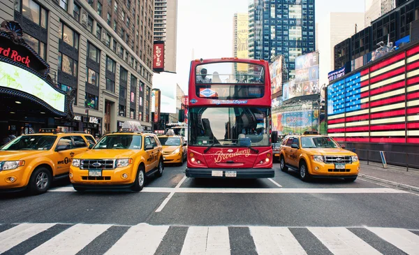 New York City - Haziran 28: Times Meydanı olan bir yoğun turist kavşak
