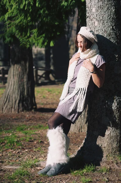 Jonge vrouw herfst portret — Stockfoto