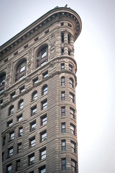 NEW YORK CITY - JUNE 28: Flat Iron building facade on June, 28th 2012 in New York City — Stock Photo, Image