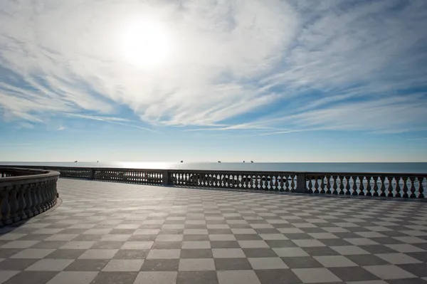 Mascagni Teras Denizi, livorno önünde. Toskana, İtalya.