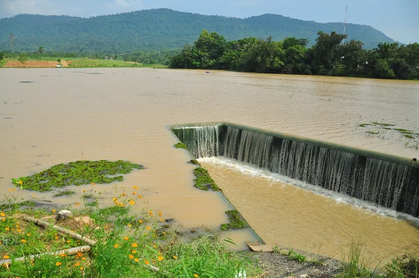 Wasserreservoir — Stockfoto