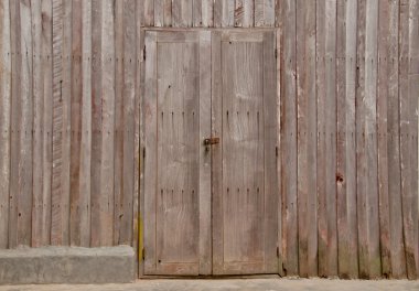 eski ahşap kapı