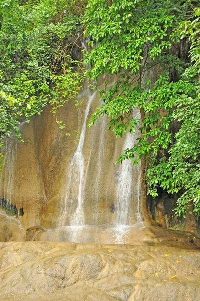 Sai Yok Noi waterfall — Stock Photo, Image